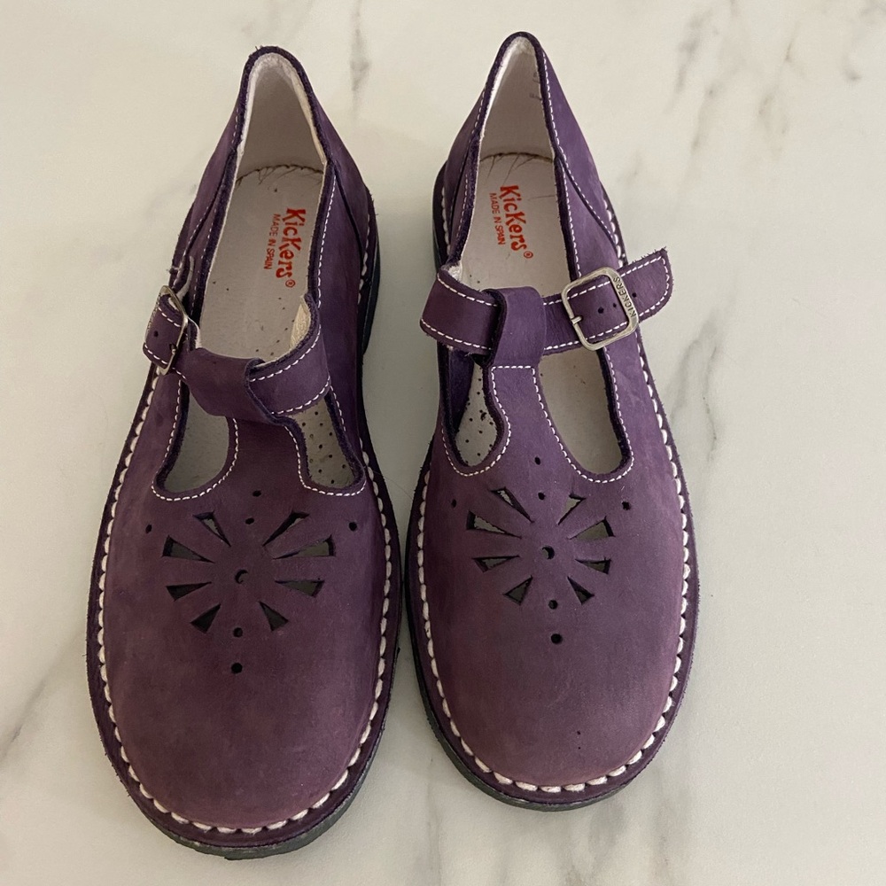 Kickers Violet Leather Buckle Shoes NWOT